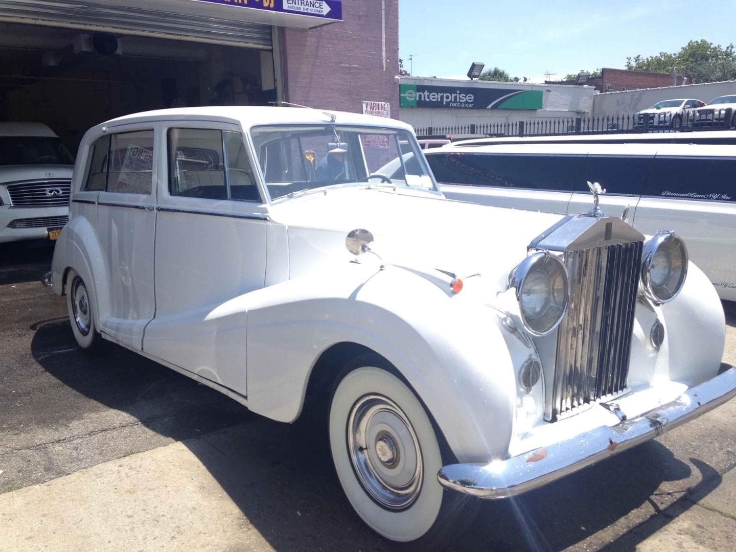Antique Rolls-Royce (1952)