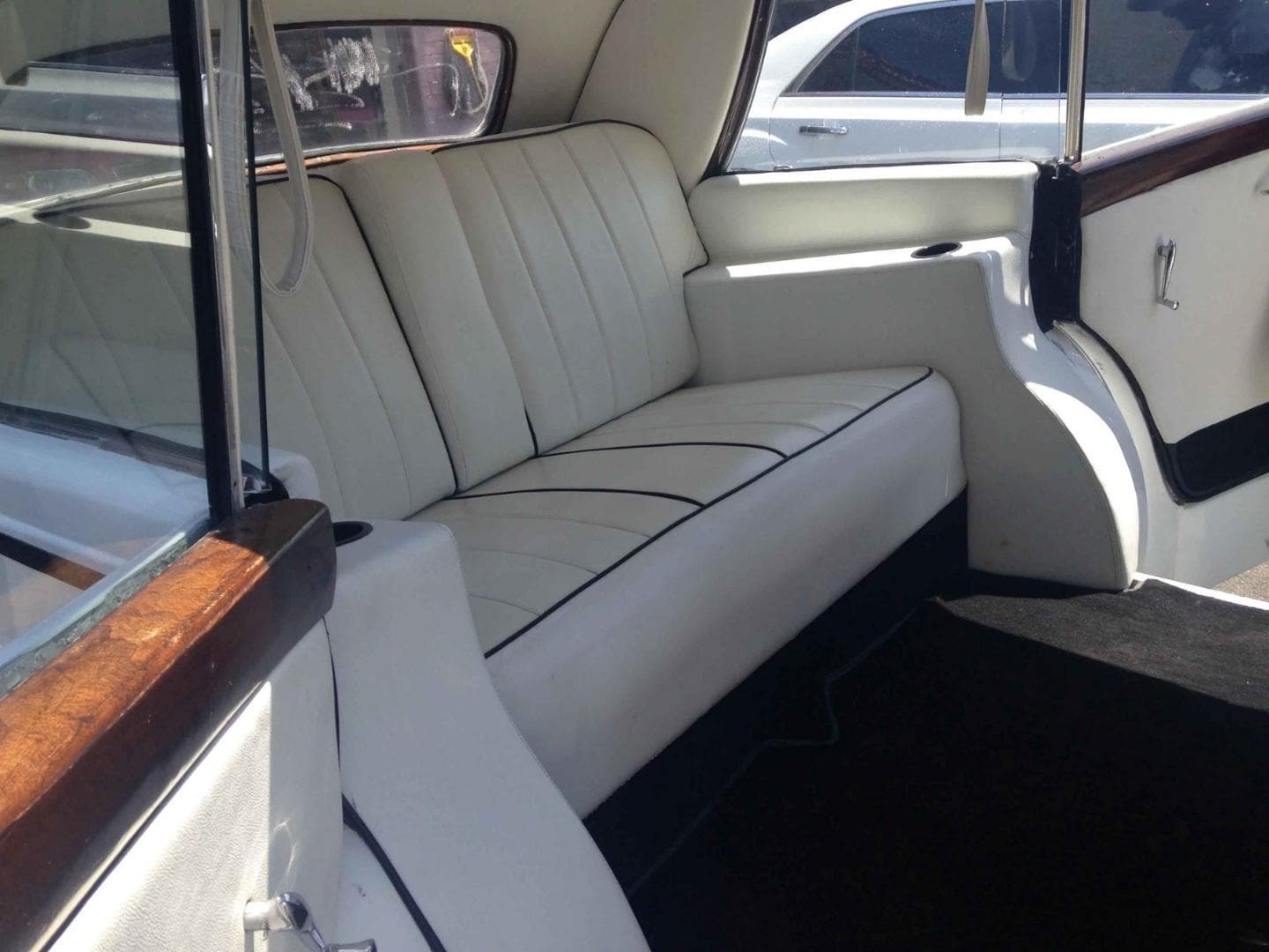 Antique Rolls-Royce (1952)