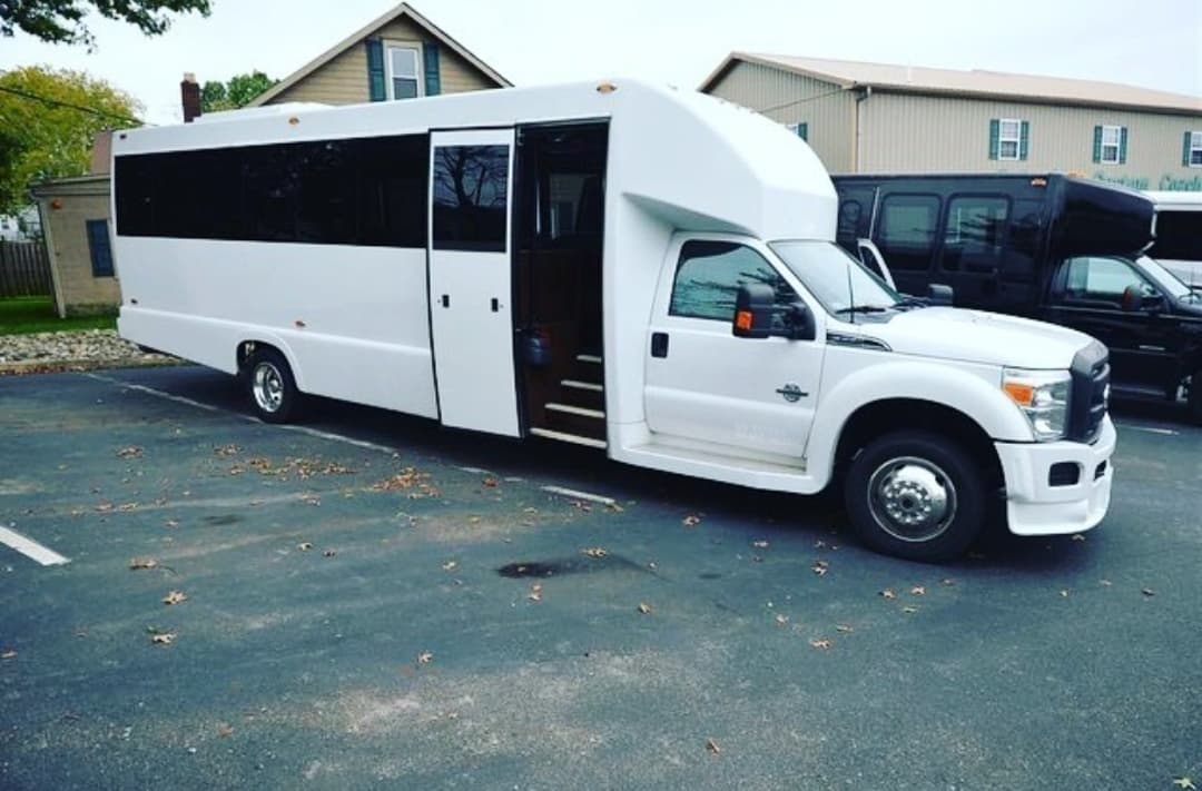 25 Passenger Party Bus